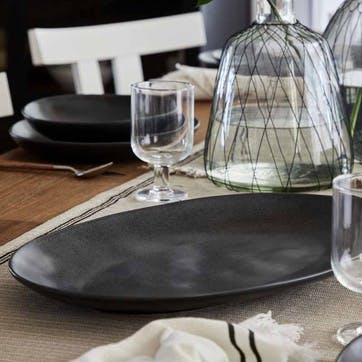 Livia Oval Platter D45cm, Matte Black