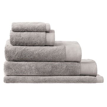 Luxury Retreat Bath Towel, Platinum