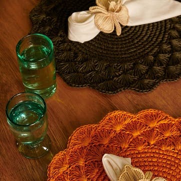 Clara Set of 2 Woven Placemats D39cm, Forest