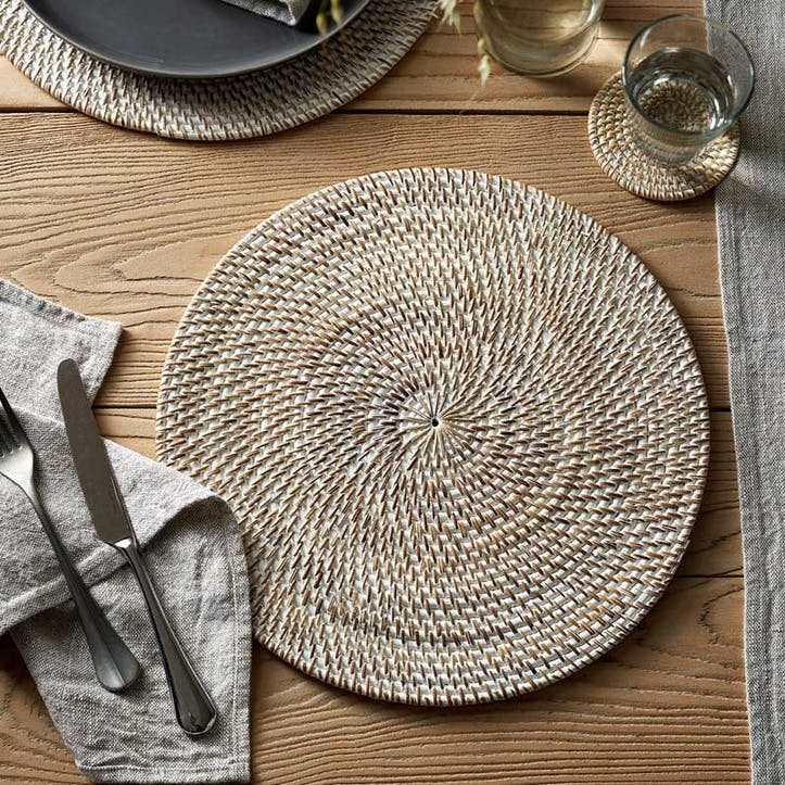 Round Placemat, 34cm, Whitewashed Rattan