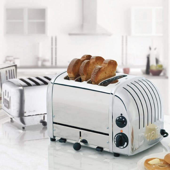 Classic Toaster, 4 Slot; Polished