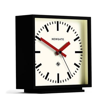 AMP Clock H20.3 x W19.3 x D8cm, Black/Red