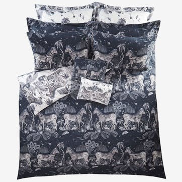 Double duvet cover, Emma J Shipley, Lost World - 200 Thread Count, navy/white
