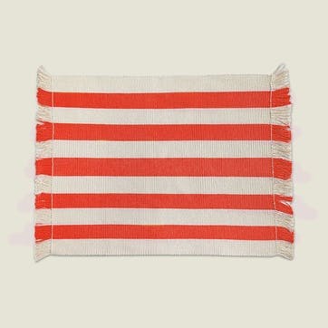Olivia Striped Set of 4 Woven Placemats D35cm, Red