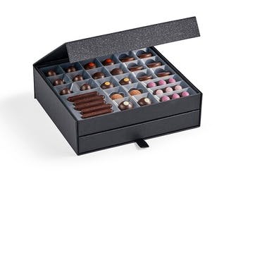 The Dark Chocolate Cabinet 820g