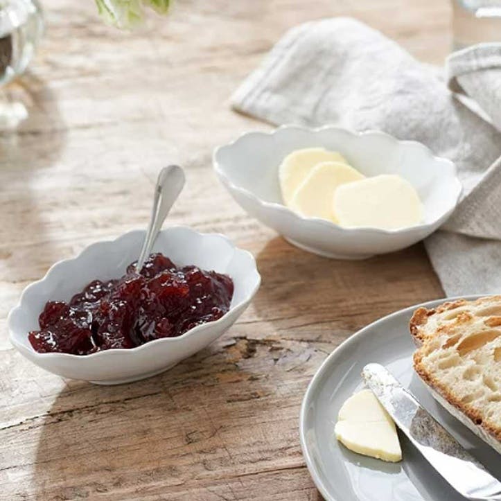 Portobello Set of 2 Scalloped Serving Bowls, White