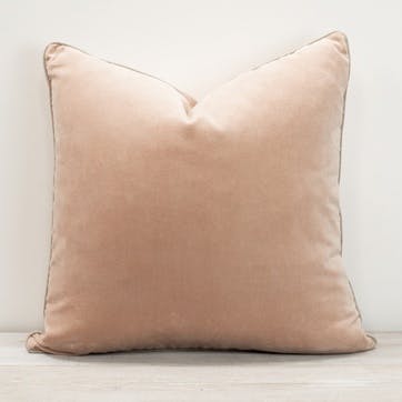 Unari Velvet Cushion 50 x 50cm, Shell