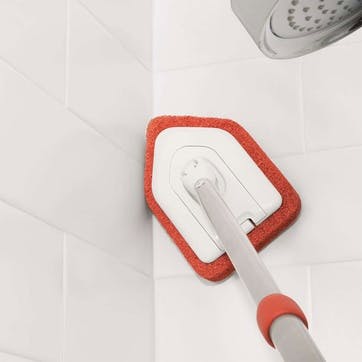 Extendable tub & tile scrubber, OXO