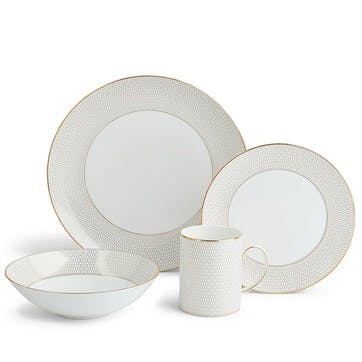 4 piece dinnerware set, Wedgwood, Gio Gold, white