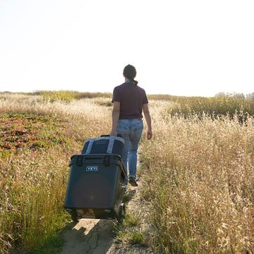 Roadie 48 Wheeled Cooler H52cm, Navy