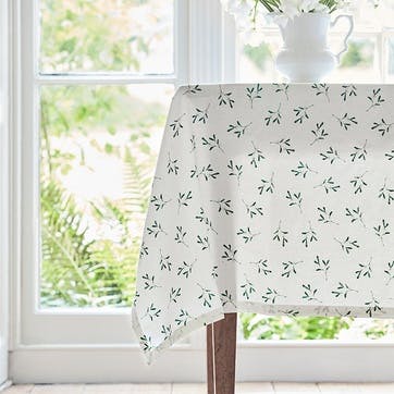 Mistletoe Tablecloth W140 x D180cm, White/Green