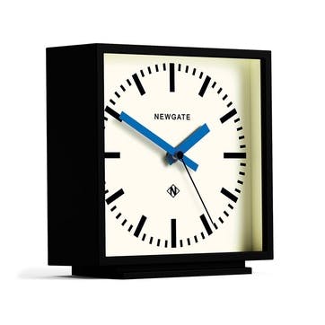AMP Clock H20.3 x W19.3 x D8cm, Black/Blue