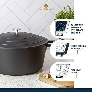 Cast Aluminium Non-Stick Casserole Dish, 5l