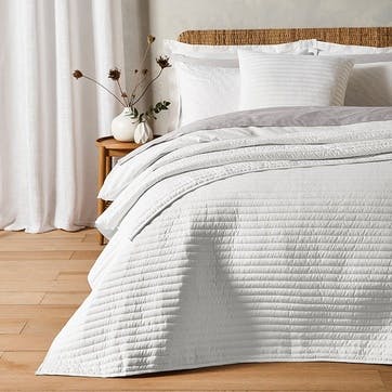 Quilted Lines Bedspread 220X230, White