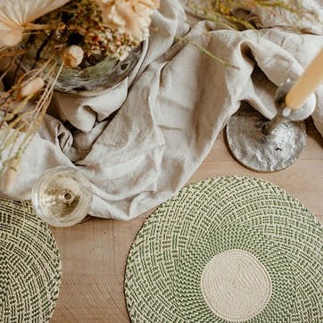 Nariño  Set of 2 Woven Placemats D39cm, Olive Green