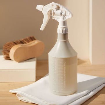 Natural Elements Eco-Friendly Recycled Plastic Spray Bottle