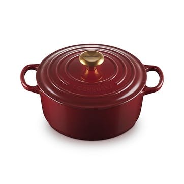 Signature Cast Iron Round Casserole 24cm, Garnet