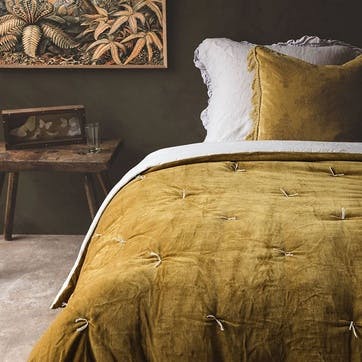 Pebble Velvet Kingsize Quilt, Mustard