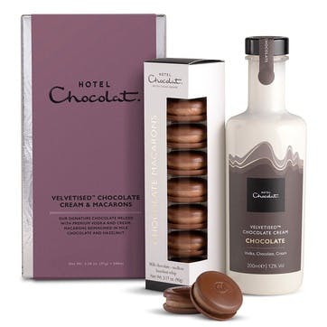 Velvetised Chocolate Cream & Macarons Collection 500g
