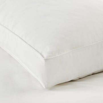 Deluxe Down Alternative Pillow, Standard