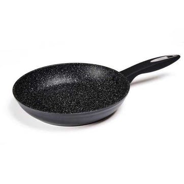 Ultimate Frying Pan With St Handle 24cm, Black