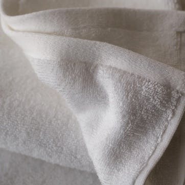 Super Soft Ecoloom Face Cloth, 30 x 30cm, White