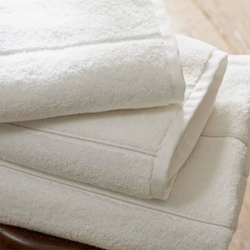 Super-Soft Ecoloom Stripe Hand Towel 50 x 90cm, White/Grey
