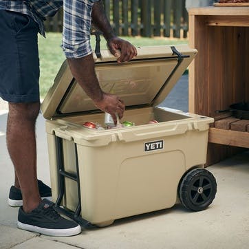 Tundra Haul Wheeled Cooler H50cm, Tan