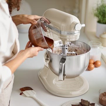 Bowl Lift Mixer 5.6L, Almond Cream