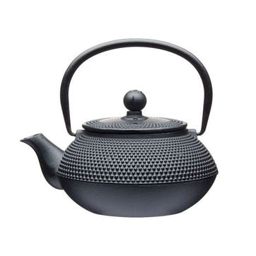 Cast Iron Infuser Teapot 3 Cup, Black