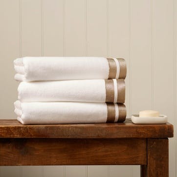 Mode Pair of Bath Sheets, Gold