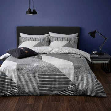 Larsson Geo King Bedding Set