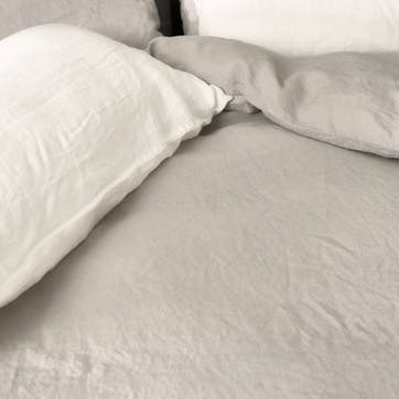 Linen Pair of Standard Pillowcases, White