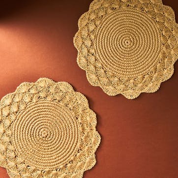 Clara Set of 2 Woven Placemats D39cm, Natural