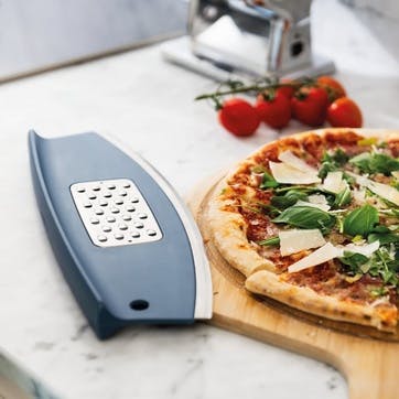 Leo, Pizza Slicer with Cheese Grater