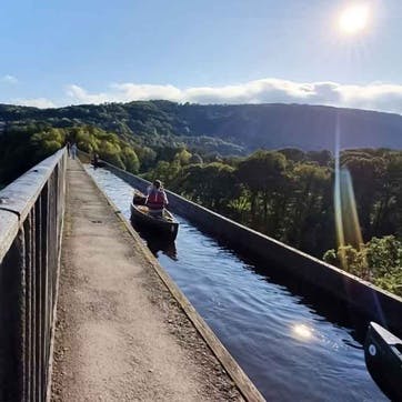 Virgin Experience, Canoe Along the Highest Aqueduct in the World for Two