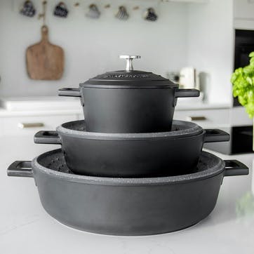 Cast Aluminium  Casserole Dish 1.4L, Black