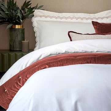 Scallop Edge Pair of Oxford Pillowcases, Fire