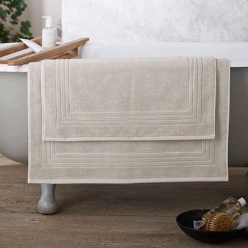Egyptian Cotton Medium Bath Mat 60 x 90cm , Feather Grey