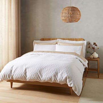 Waffle Cotton Circle Super King Duvet Set, White