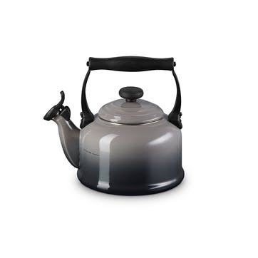 Traditional Kettle with Fixed Whistle 2.1L, Flint