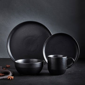 Luna 16 Piece Dinnerware Set , Black