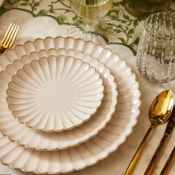 Scallop Shell Set of 4 Charger Plates, D30cm, Oat