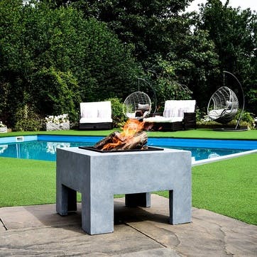 Outdoor Square Firebowl & Square Console, Cement