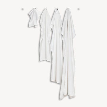Essence Bath Towel, White