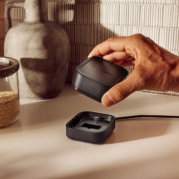 Cordless Charging Dock, Matt Black