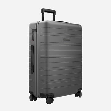 H6 Essential Check-in Luggage W46 x H64 x D24cm, Graphite