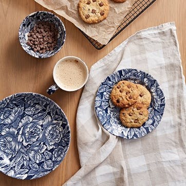 Ink Blue Hibiscus Plate, D21.5cm