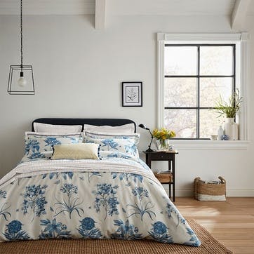Etchings & Roses King Size Duvet Cover, China Blue