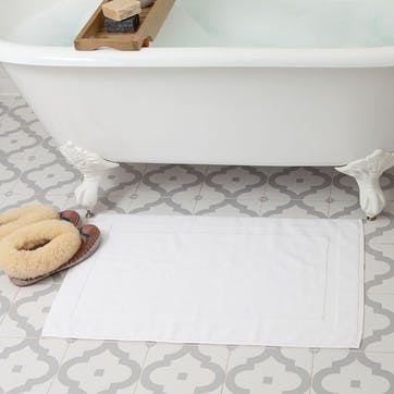 Organic 600gsm The Bath Mat 50 x 80cm, White